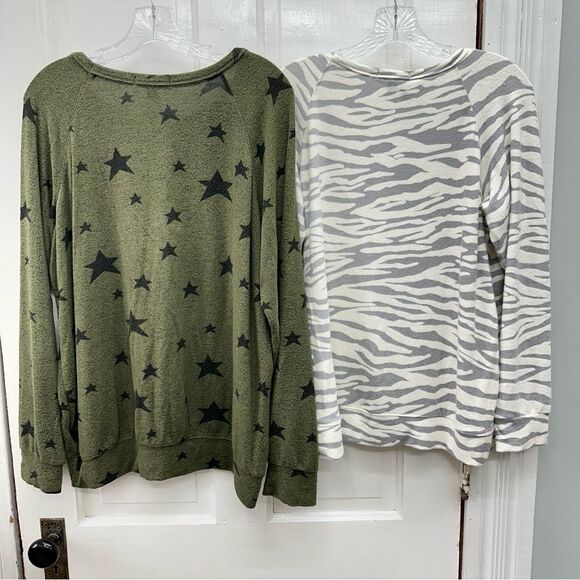 NWT 2 Buffalo David Bitton Green Star Zebra Print Sweaters shirts women's large - Picture 2 of 3